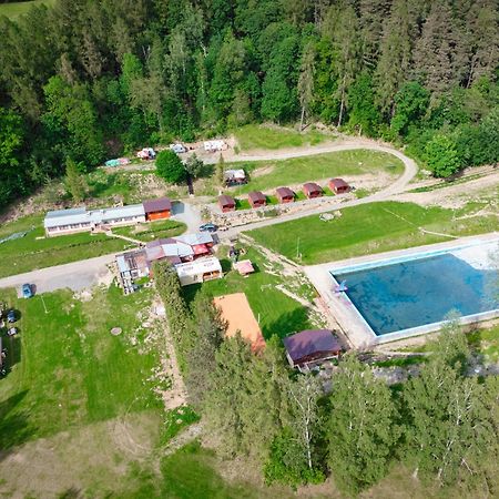 Karavan 1 V Arealu Koupaliste Bystre V Orlickych Horach Εξωτερικό φωτογραφία