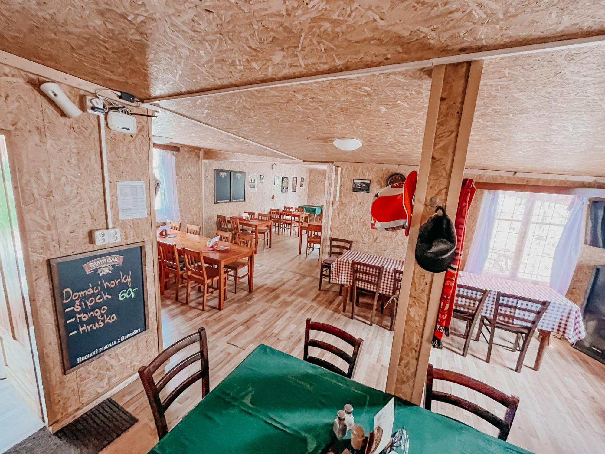 Karavan 1 V Arealu Koupaliste Bystre V Orlickych Horach Εξωτερικό φωτογραφία
